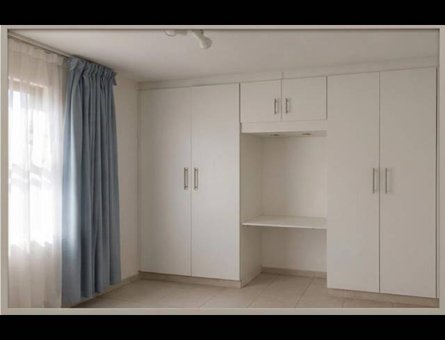 1 BEDROOM PROPERTY TO RENT IN OVERPORT